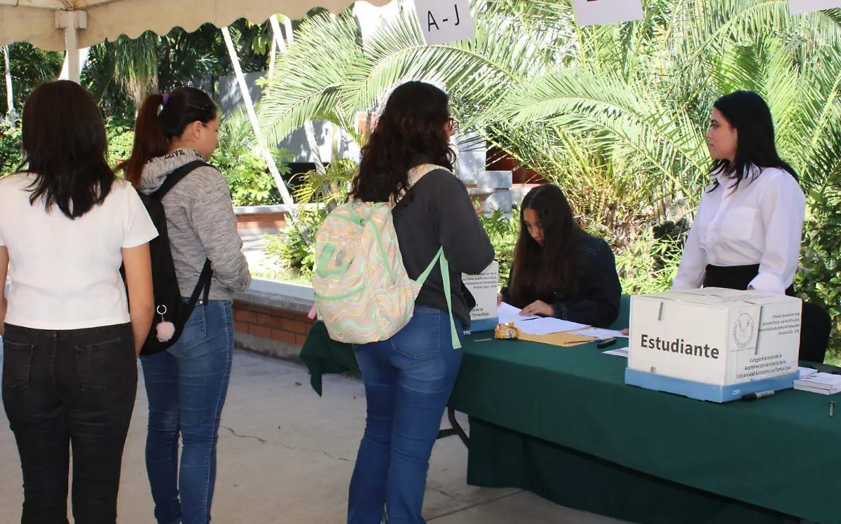 Realizan en Tamaulipas elecciones por rectoría de la UAT 